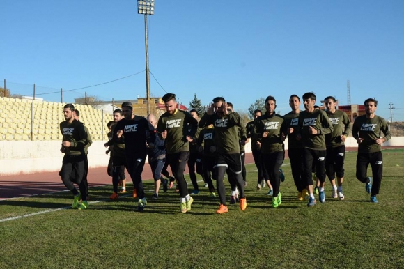 راهێنه‌رى یانه‌ى ئارارات به‌رده‌وام زوڵمان لێ ده‌كرێ